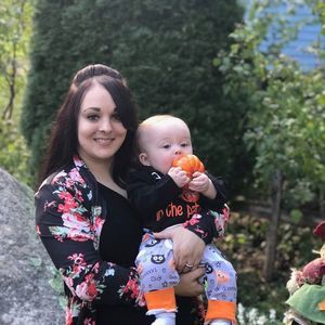 Meet your Posher, Danielle